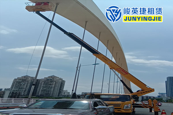 桂林柳州桥梁检测施工现场